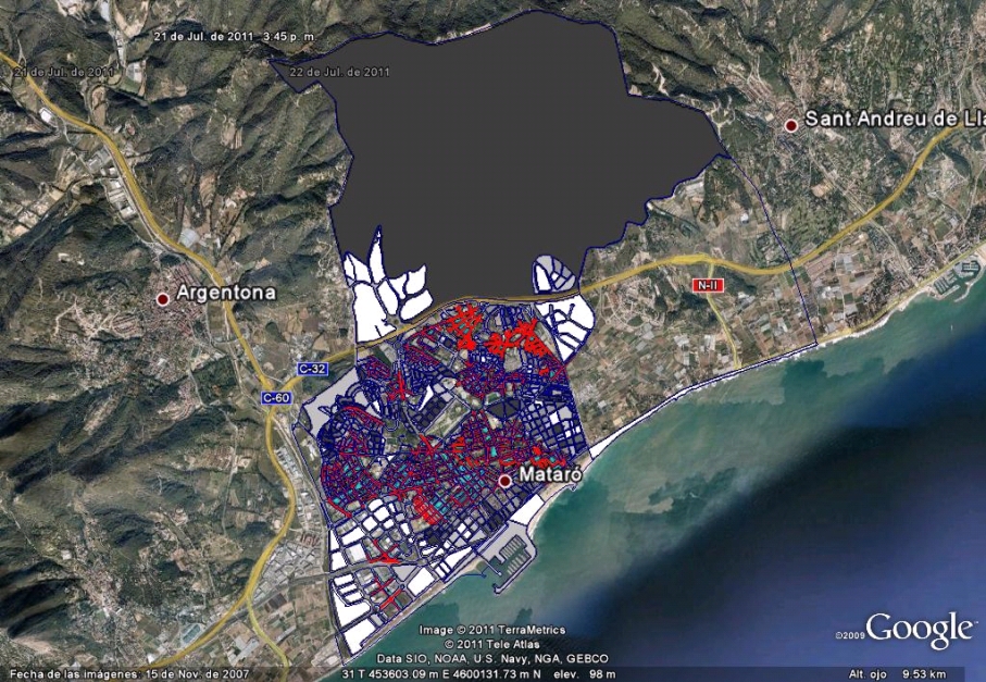 Ubicació de les floristeries de Mataró i les zones que resten descobertes per un recorregut de 3 minuts a peu. Consulta visualitzada a través de Google Earth
